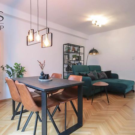 Beautiful Apartment In The City Center Krakow Dış mekan fotoğraf